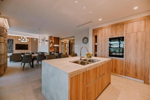 Luxury Villa Luana