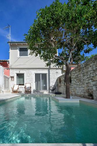 Πισίνα στο ή κοντά στο Hammock House