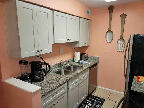 Elegant 2-bedroom pet-friendly villa w 2 parking spaces photo 19