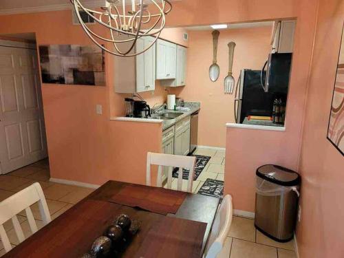 Elegant 2-bedroom pet-friendly villa w 2 parking spaces photo 37