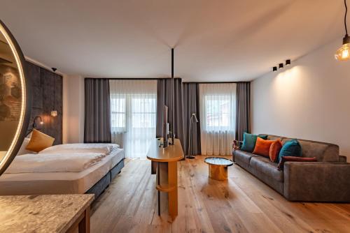 Postel nebo postele na pokoji v ubytování Hotel Goldene Traube