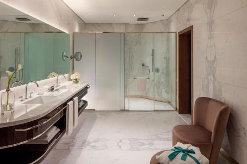 Ванная комната в Hyde Hotel Dubai