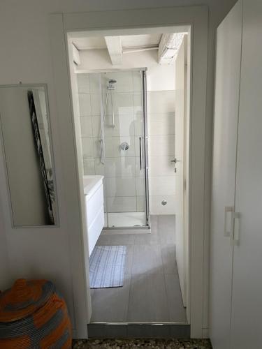 Ein Badezimmer in der Unterkunft Arsenale Venice for Insider