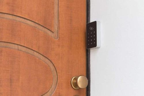 a close up of a wooden door with a handle at L'altra casa 1933 in Rionero in Vulture