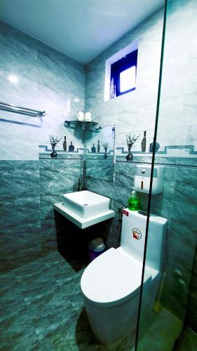 Bilik mandi di Sena home 3#1-Near Danang Dragon Bridge-Han River