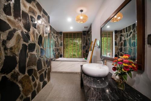 Phòng tắm tại Mai Chau Mountain View Resort