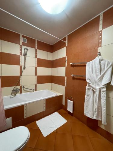 Vonios kambarys apgyvendinimo įstaigoje Ural Hotel
