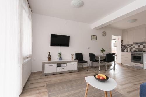Η κουζίνα ή μικρή κουζίνα στο NunaNina apartmani
