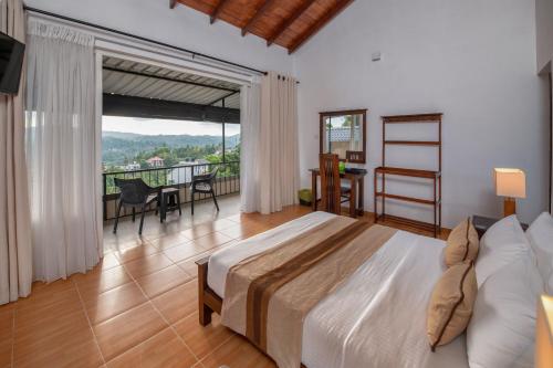 Postel nebo postele na pokoji v ubytování Swarga Villa