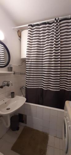 Et badeværelse på Apartment Student city, Wifi 300MBs, Free parking
