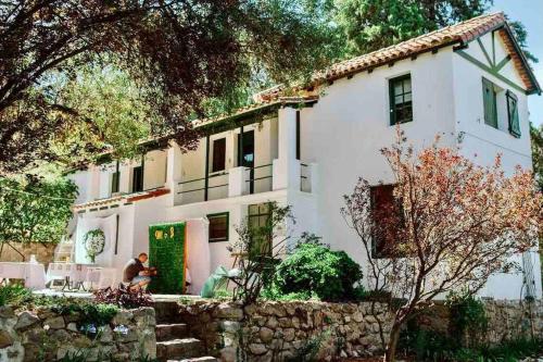 Private guesthouse & pool – Photos 3