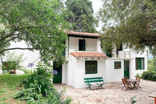 Private guesthouse & pool – Photos 4