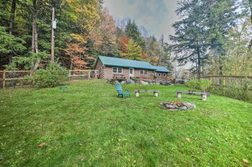 Zahrada ubytování Cambridge Cabin Less Than 2 Mi to Smugglers Notch!