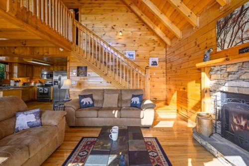 Peaks of Blue with Hot Tub and Theater Room photo 13