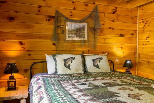 Peaks of Blue with Hot Tub and Theater Room photo 29