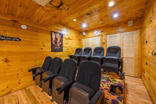 Peaks of Blue with Hot Tub and Theater Room photo 55