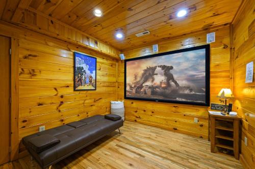 Peaks of Blue with Hot Tub and Theater Room photo 59