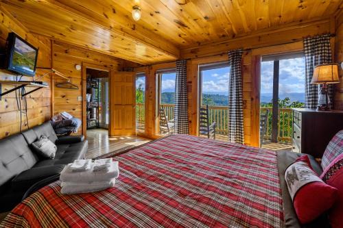 Peaks of Blue with Hot Tub and Theater Room photo 52