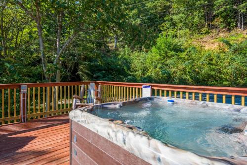 Peaks of Blue with Hot Tub and Theater Room photo 75