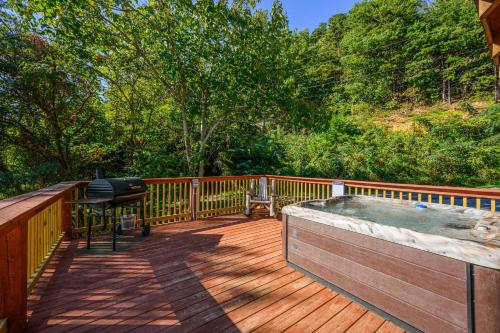 Peaks of Blue with Hot Tub and Theater Room photo 74