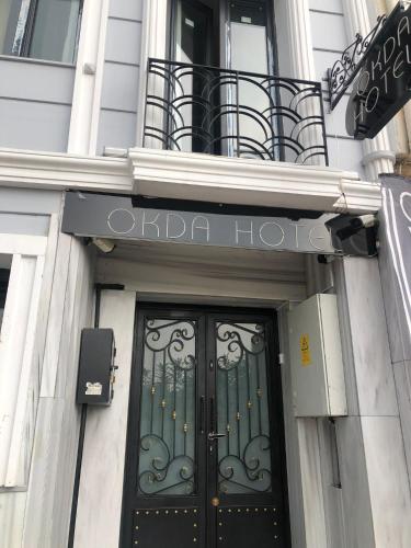 Okda Hotelの外観または入り口