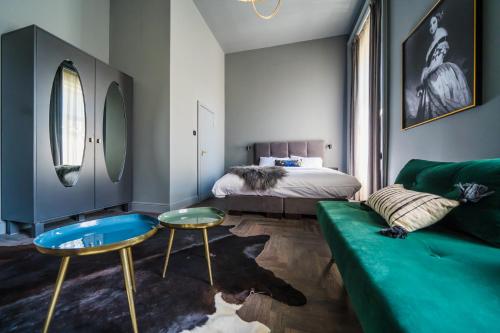 Leo Boutique Rooms - Adults Only 1053 Budapest, Kossuth Lajos utca 2/A. II/2. kép - 3