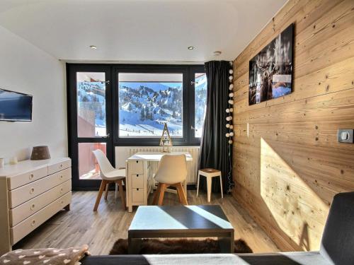 Gallery image of Studio La Plagne, 1 pièce, 4 personnes - FR-1-455-85 in La Plagne