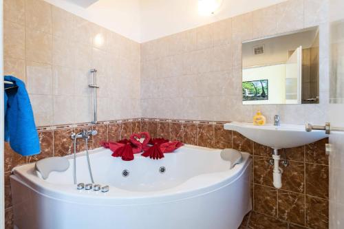 Koupelna v ubytování Apartman Exclusive Prague Whirlpool