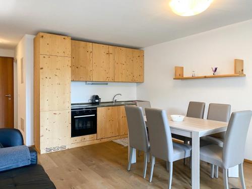 Kuchyň nebo kuchyňský kout v ubytování Calvi's Home