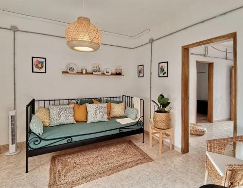 Posezení v ubytování Algarve house, sun, terrace, views and barbecue