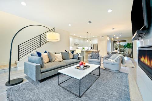 Oak Ave Magnificence – Photos 2