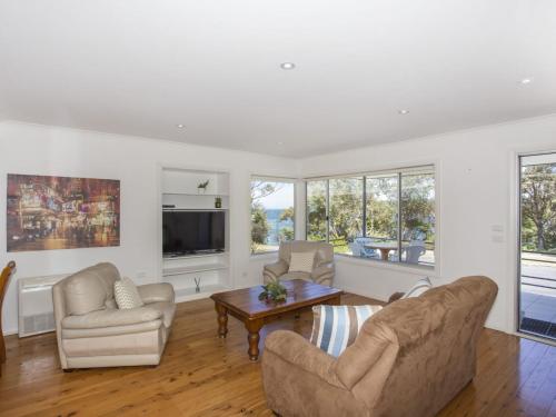A seating area at 17A Crescent St ULLADULLA