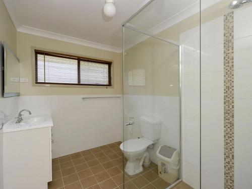 Koupelna v ubytování Family Getaway Shoal Bay