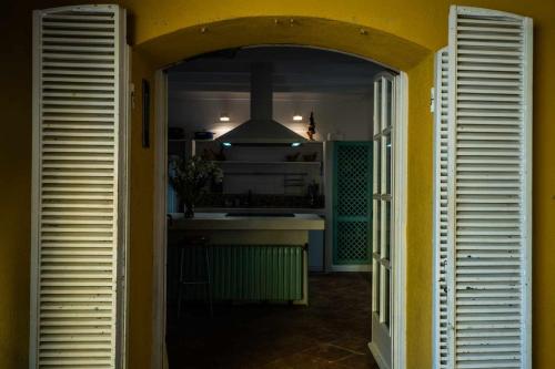 Lidia's Rural House (HUTB-0615)