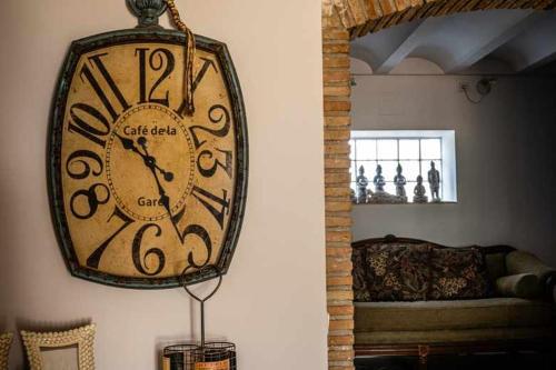 Lidia's Rural House (HUTB-0615)