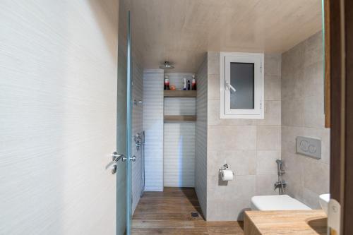 2bed renovated flat close to Ampelokipoi metro