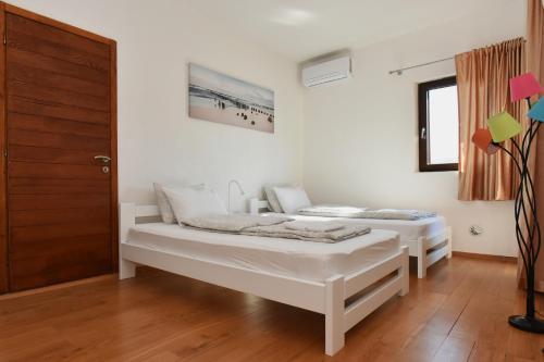 Gallery image of Villa Shanti in Lustica