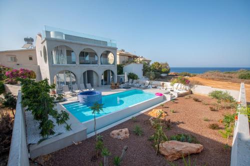 Protaras Art House Seviews