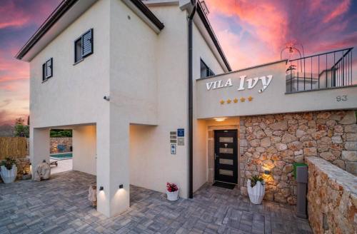 Luxury Villa Ivy – Photos 2