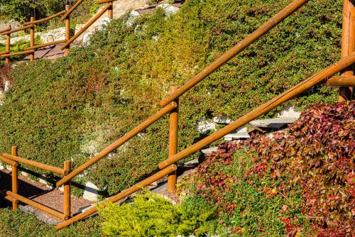 Zahrada ubytování A&G Apartment Aosta - Elegante Casa 100 mq su due piani con Wi-Fi-giardino-parcheggio