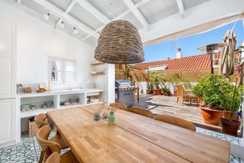 Three-bedroom apartment with terrace Molina