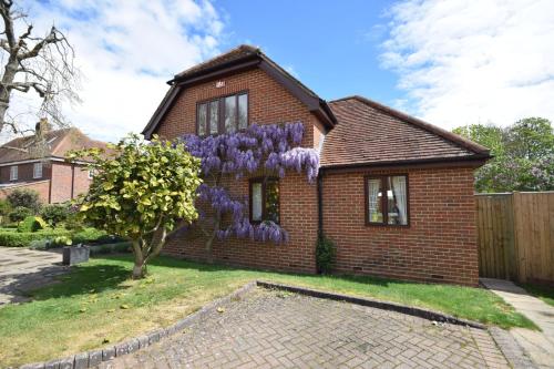 Zahrada ubytování Wisteria Way, Tangmere