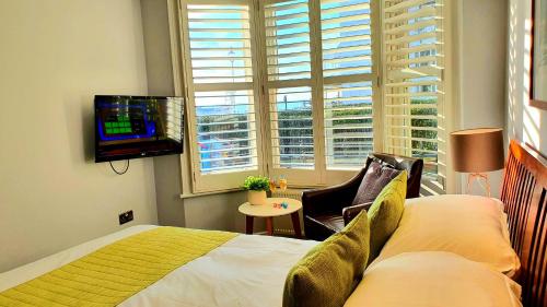 A Room With A View - Free Parking photo 21