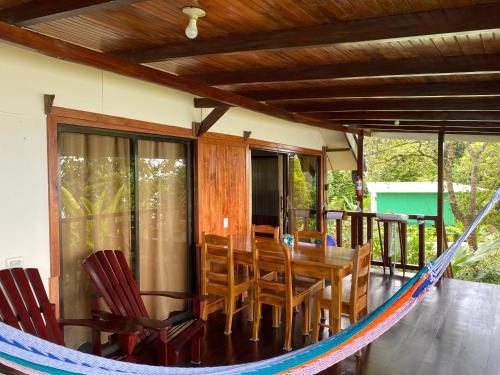 Galeriebild der Unterkunft Cabaña Ara Macao Lodge in Drake