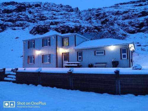 Gallery image of Guesthouse Stekkatún in Skálafell