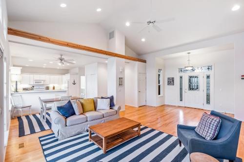 Driftwood Luxury – Photos 4
