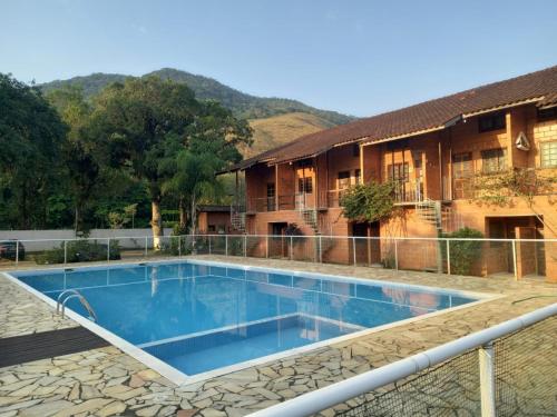 Praia APARTAMENTO COMPLETO na PRAIA com PISCINA, CHURRASQUEIRA, INTERNET E TV A CABO, PLAYGROND, QUADRA e ESTACIONAMENTO Menor preço em Praia APARTAMENTO COMPLETO na PRAIA com PISCINA, CHURRASQUEIRA, INTERNET E TV A CABO, PLAYGROND, QUADRA e ESTACIONAMENTO