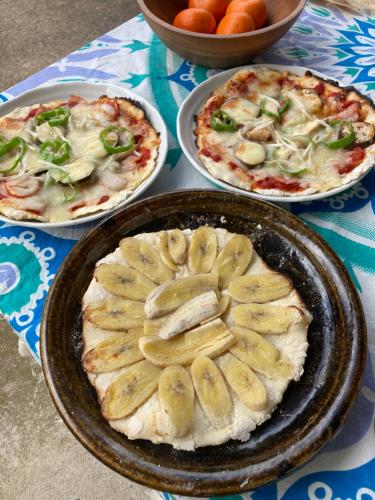 ゲストハウスの敷地内または近くでの食事または食べ物