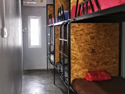 Μία ή περισσότερες κουκέτες σε δωμάτιο στο Asleep Hostel