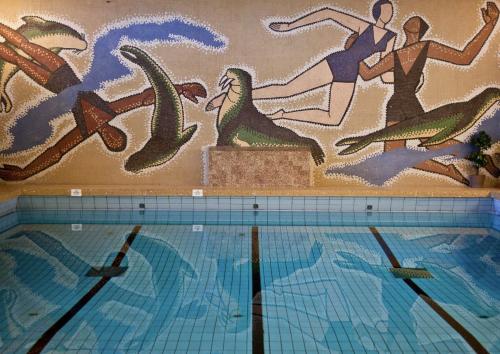 Swimmingpoolen hos eller tæt på Sommerro